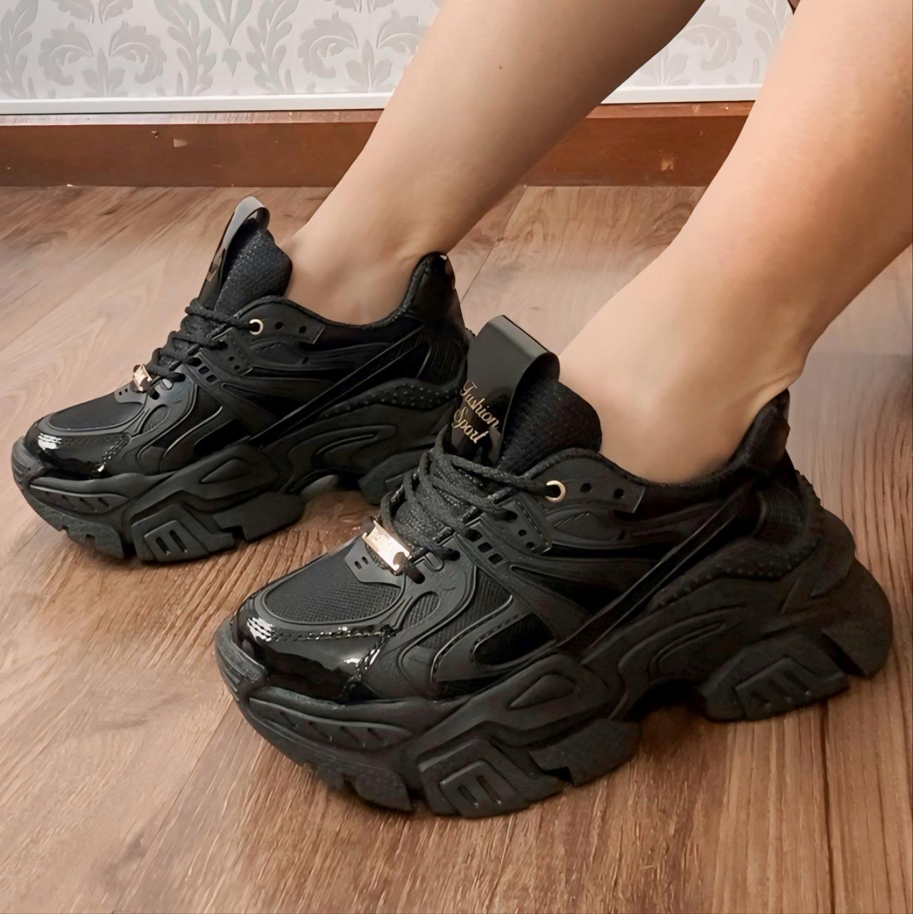 gid://shopify/MediaImage/25388429967478